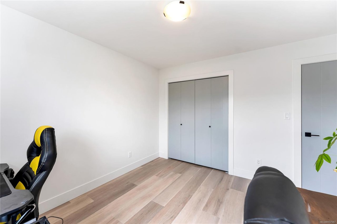 6557 Noblewood Pl