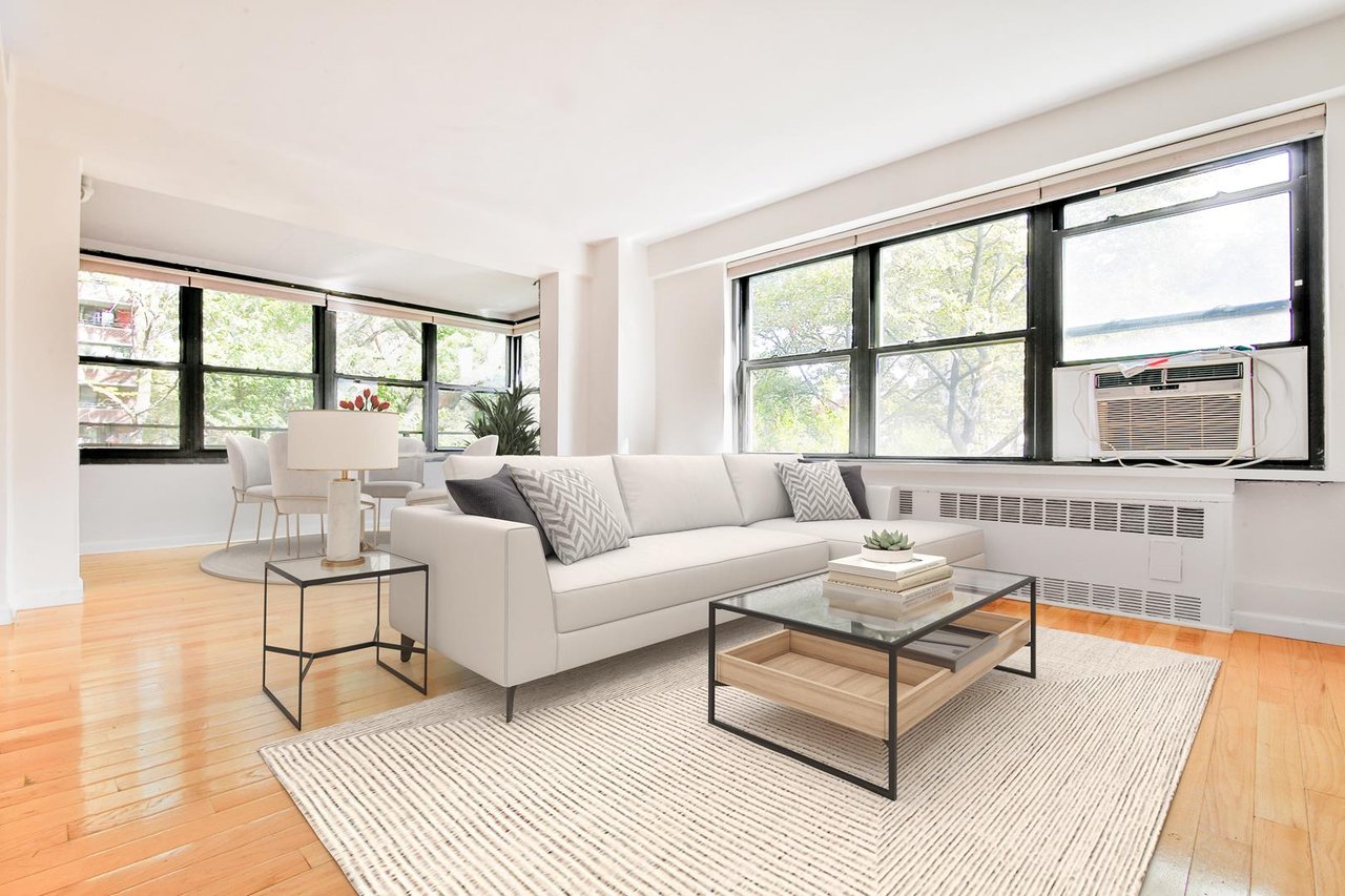 208 East Broadway, Apt J-106