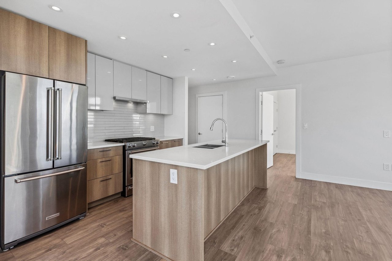 1602-258 Nelson's Court, New Westminster