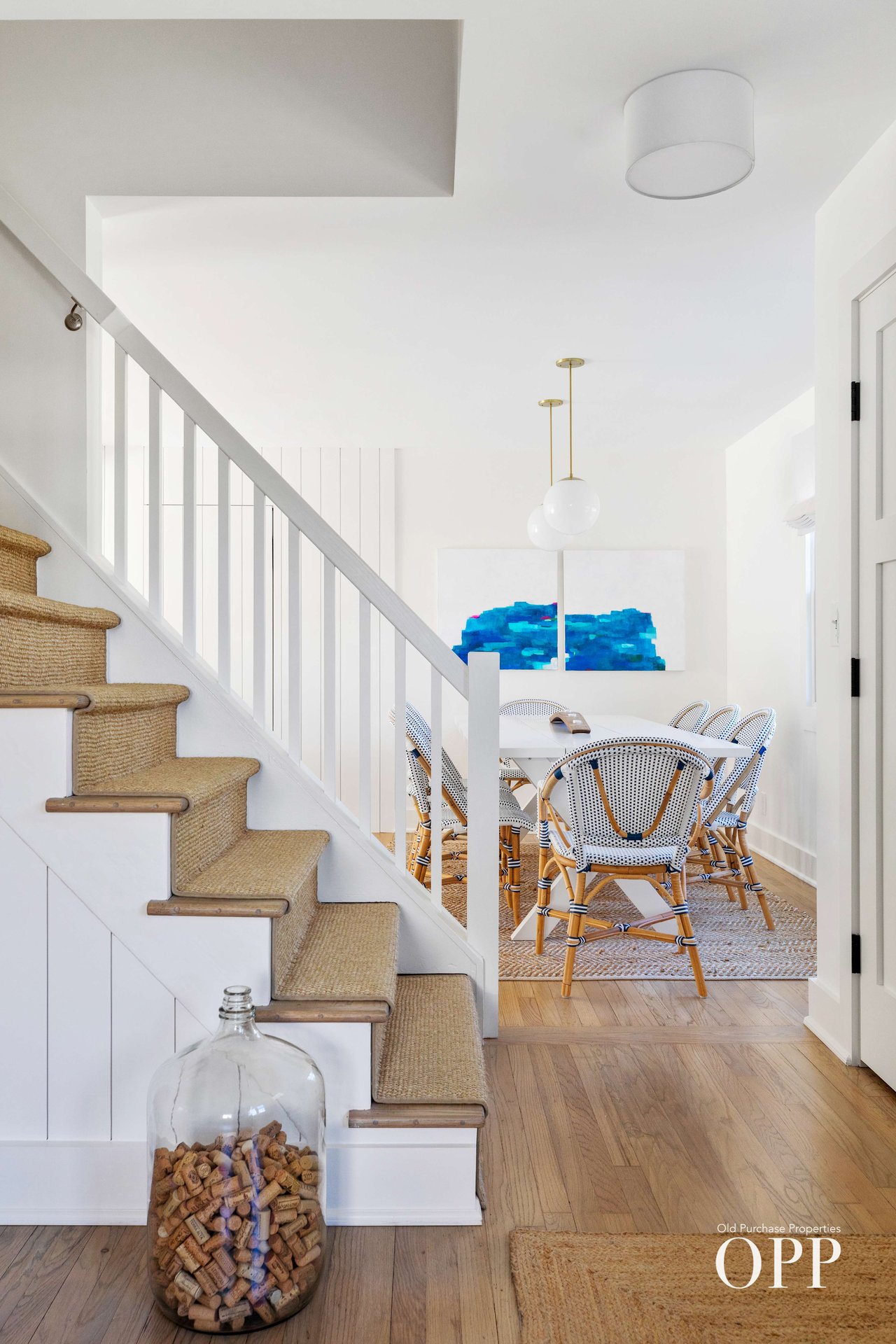  Stylish Cape Cod Retreat in Bellport Village
