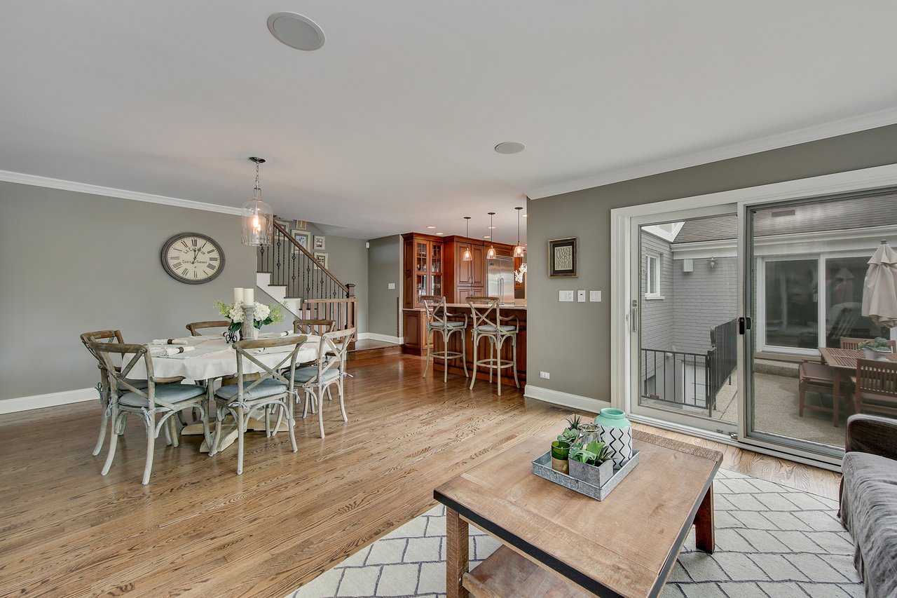 This stunning spacious home allows for the quintessential indoor/outdoor living