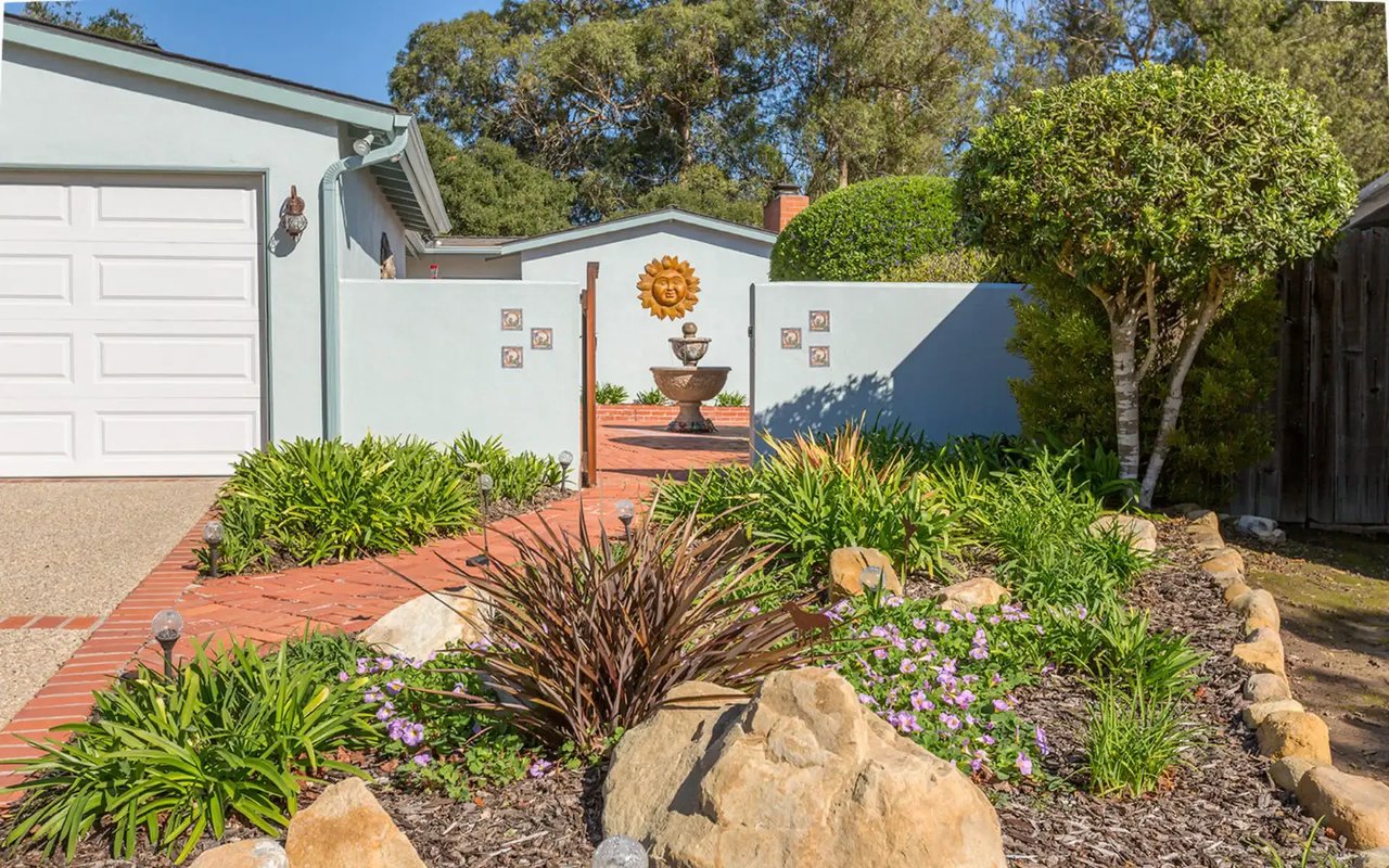 288 Santa Monica Way