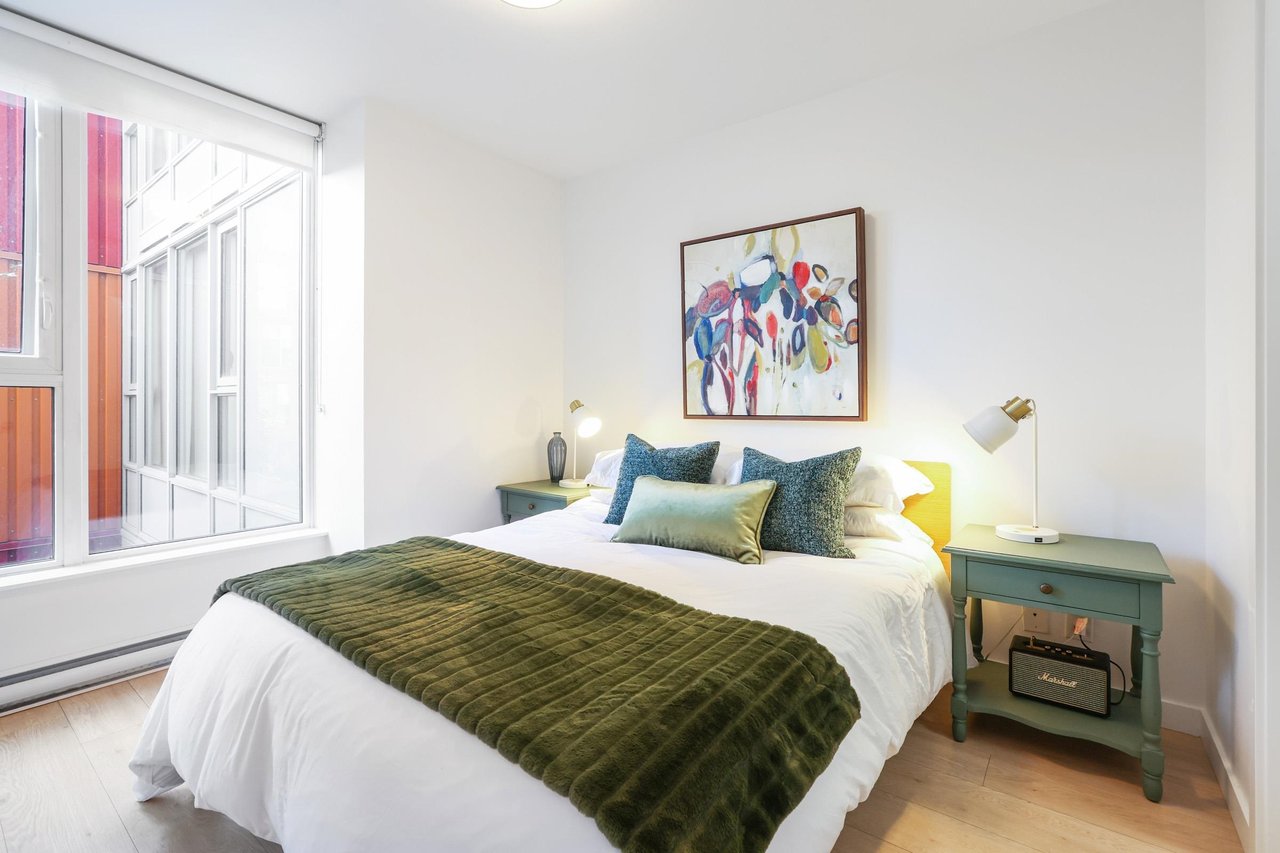 305-933 E Hastings Street, Vancouver