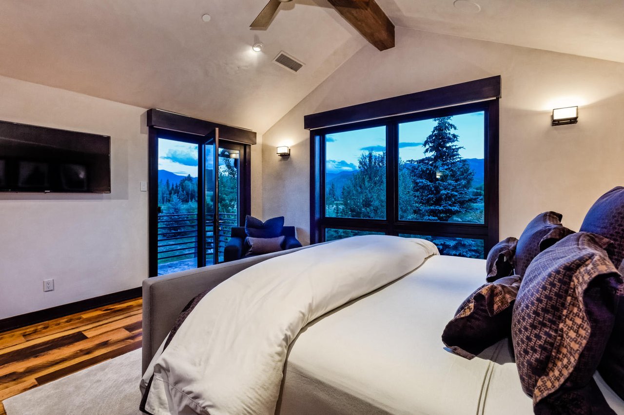 Ultimate in Style and Convenience in Aspen 