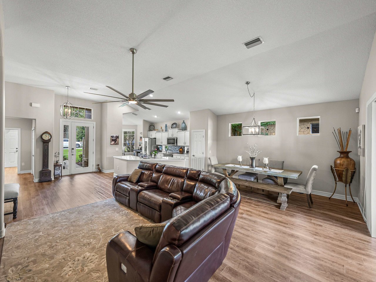 13130 PALMILLA CIR