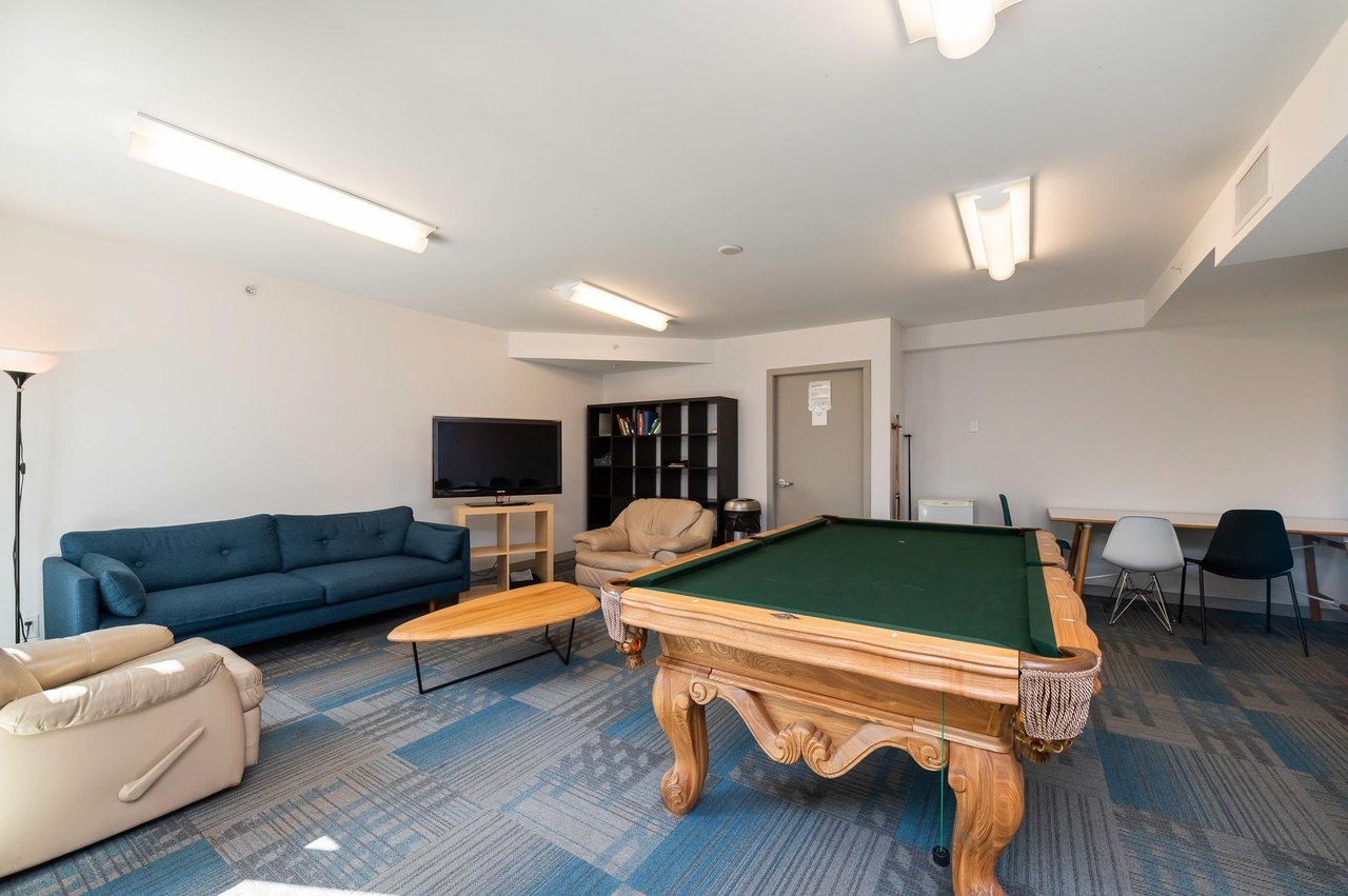 356-955 E Hastings St