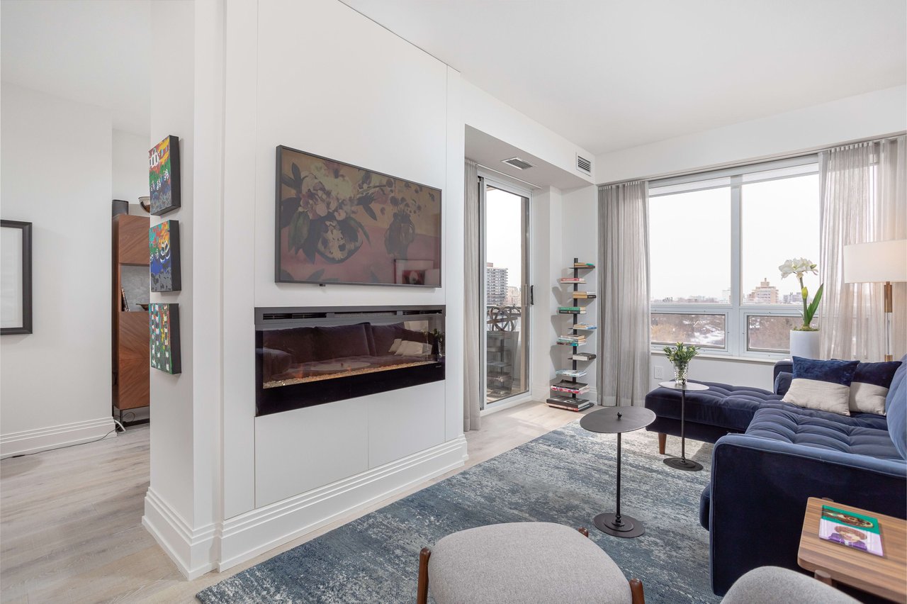 Yorkville Boutique Renovated Suite