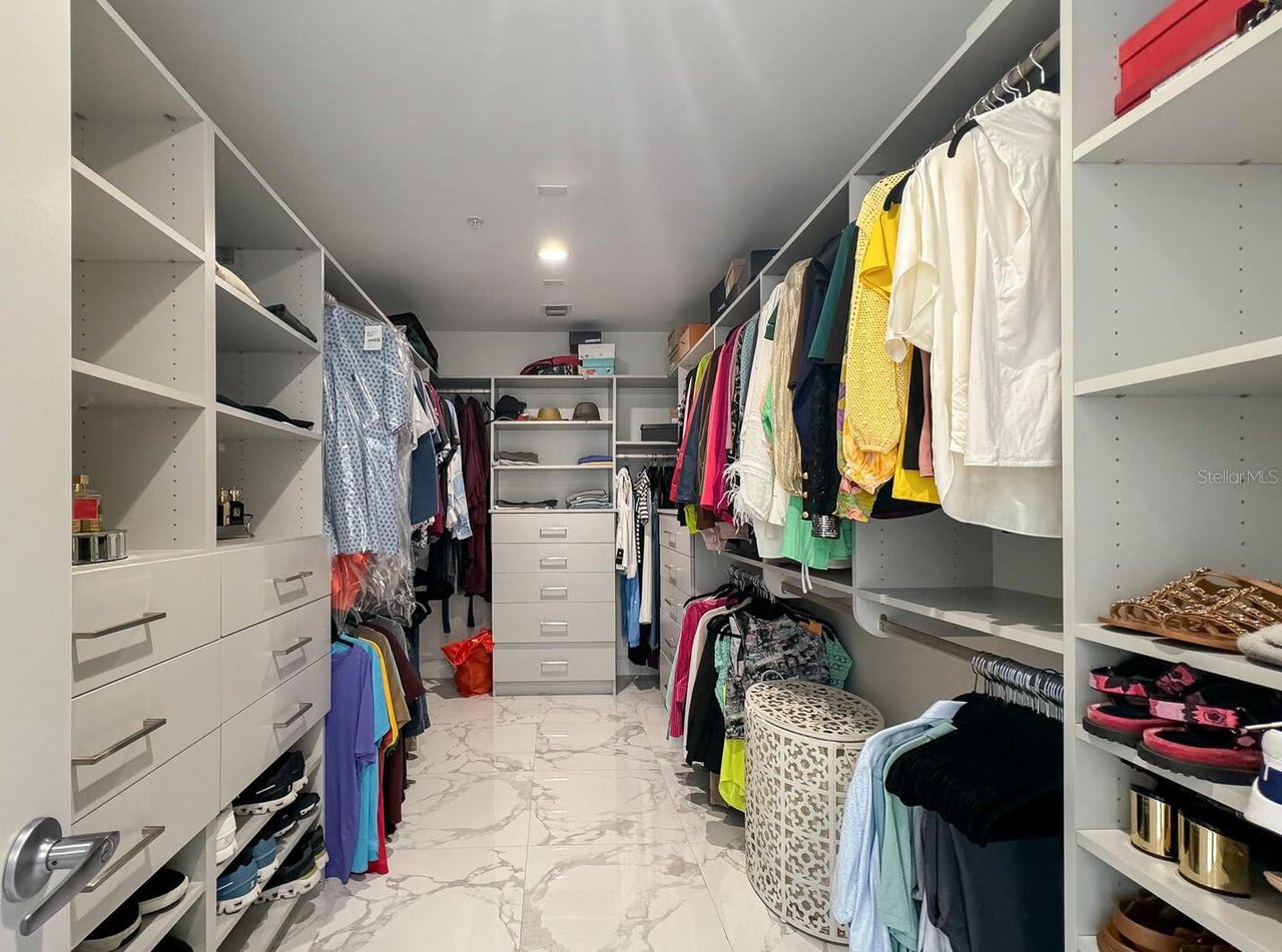 415 L Ambiance Drive Unit A401