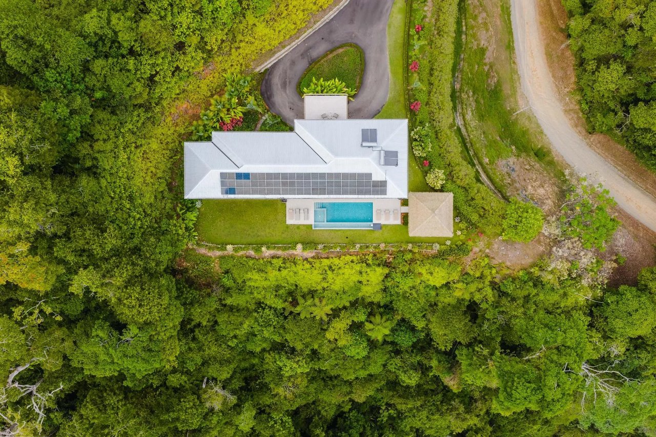 Sunset Ocean View Luxury Home, Dominical, Puntarenas