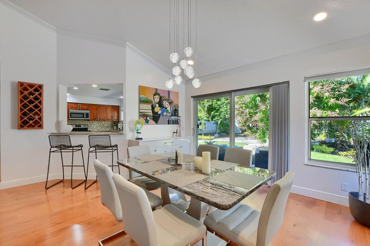 2061 NW 52nd St