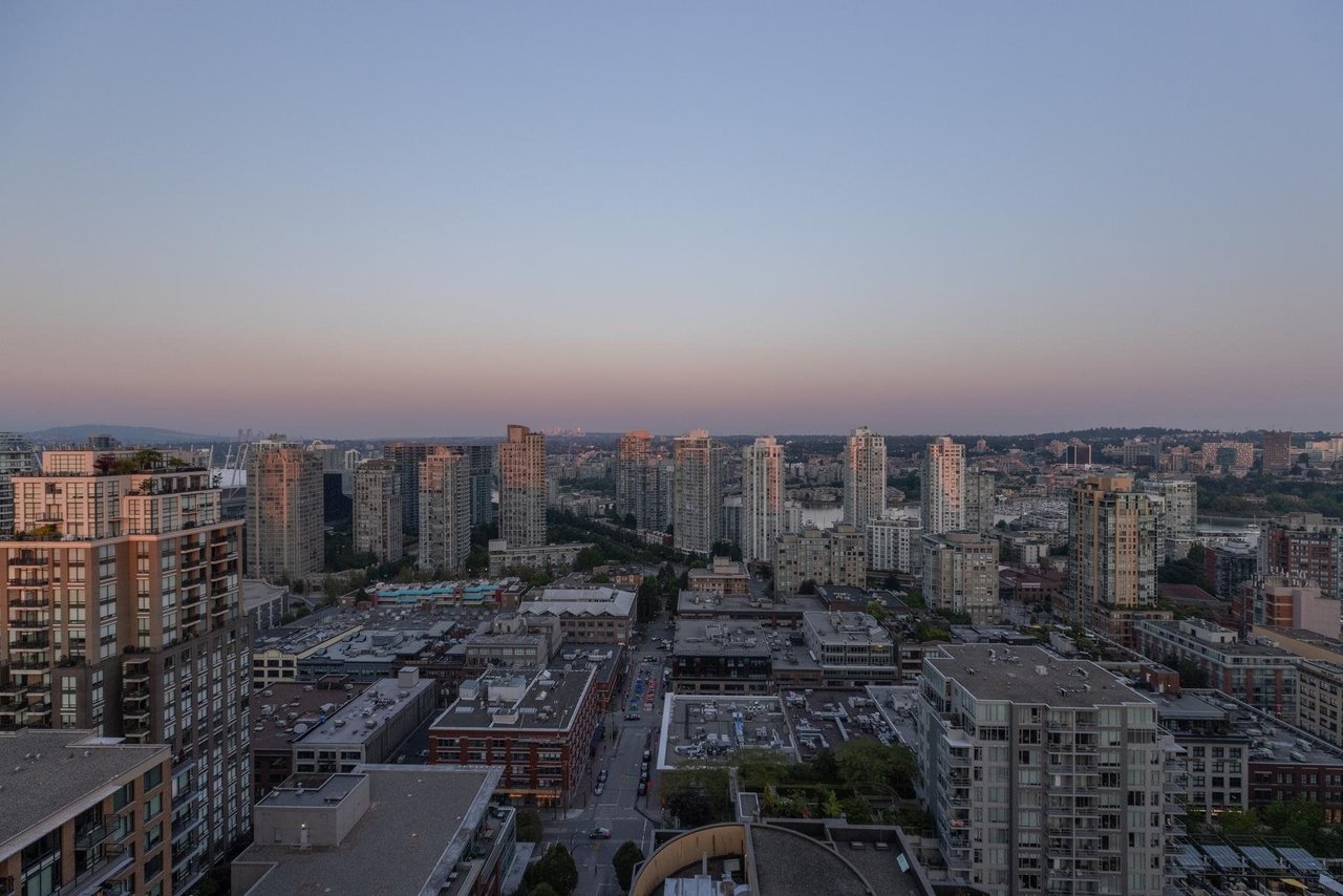 2803-1111 Richards Street, Vancouver