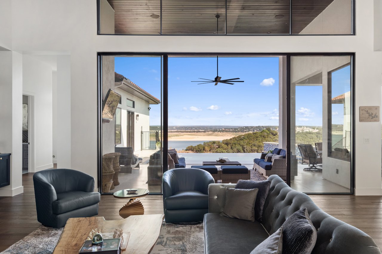 The Peninsula at Rough Hollow ~ Custom Residence