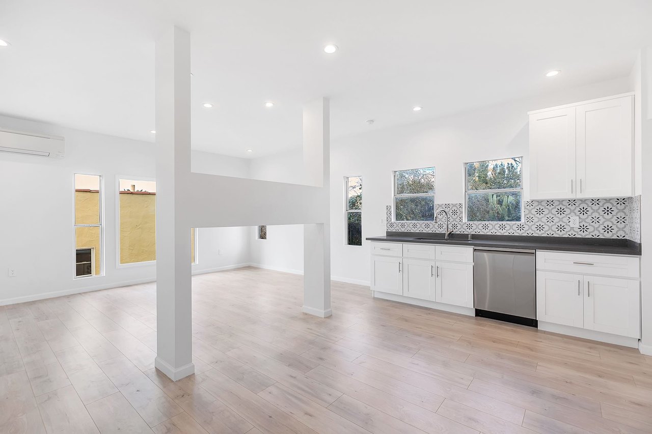 124 1/2 North Park View Street