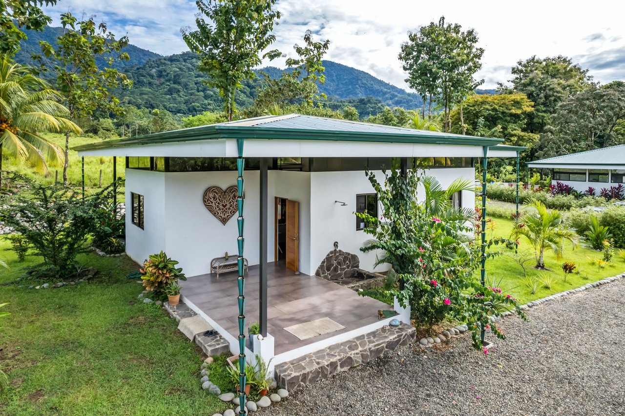 Bright & Peaceful 3-Bedroom Home With Separate Workshop/Office Space & Stunning Views Of The Lush Mountains In Easy-Access Location In Ojochal Costa Rica