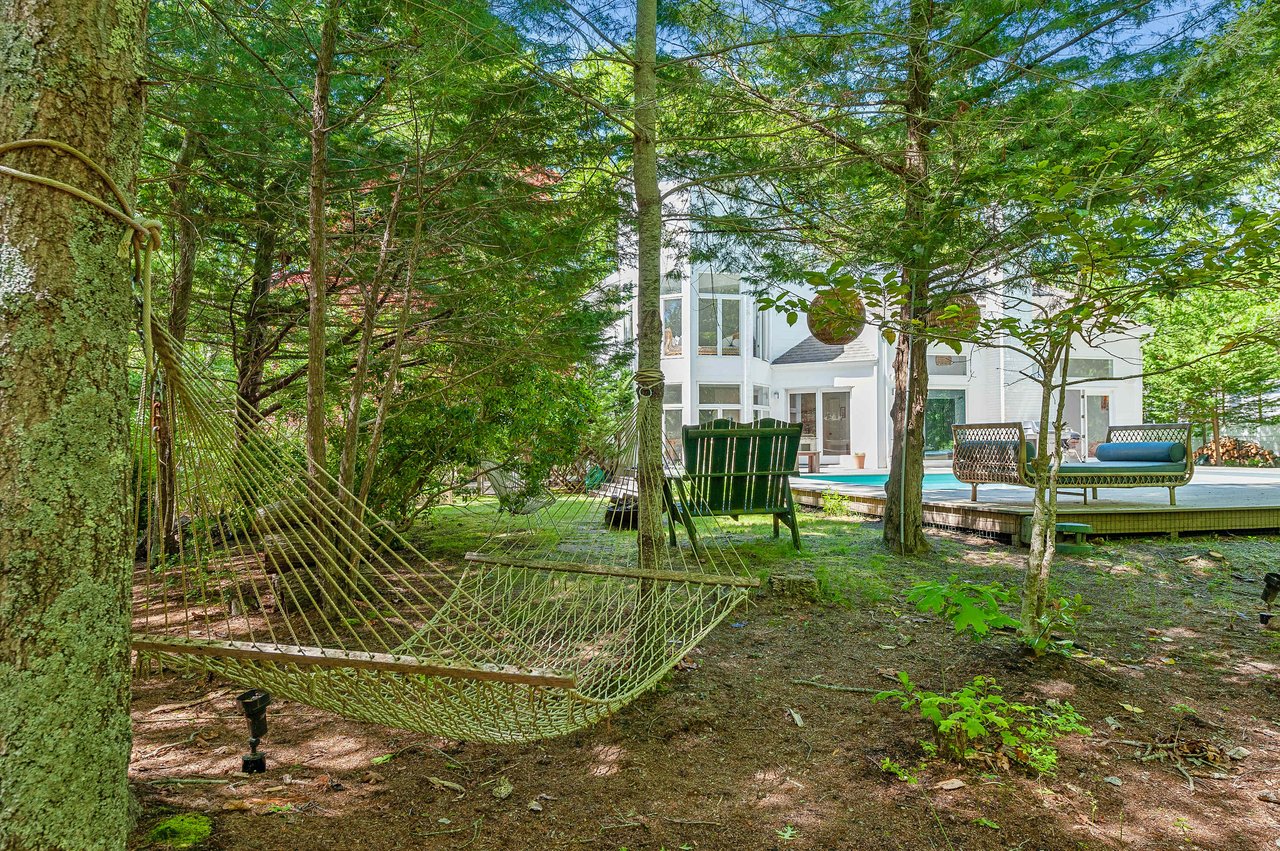 6 Stirrup Court