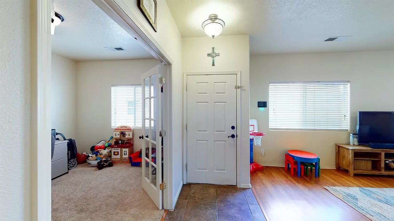 152 Carson Valley Way