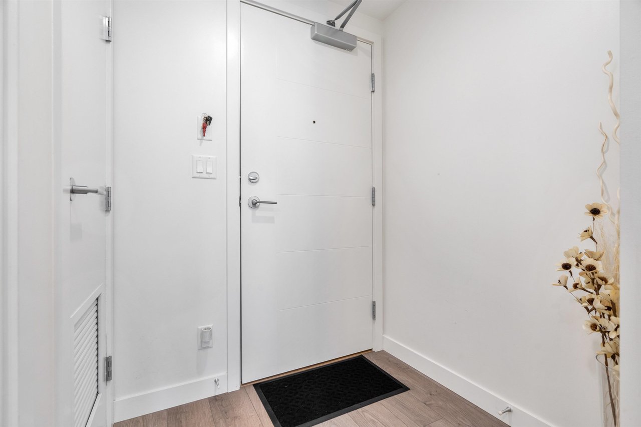 306-13318 104 Ave