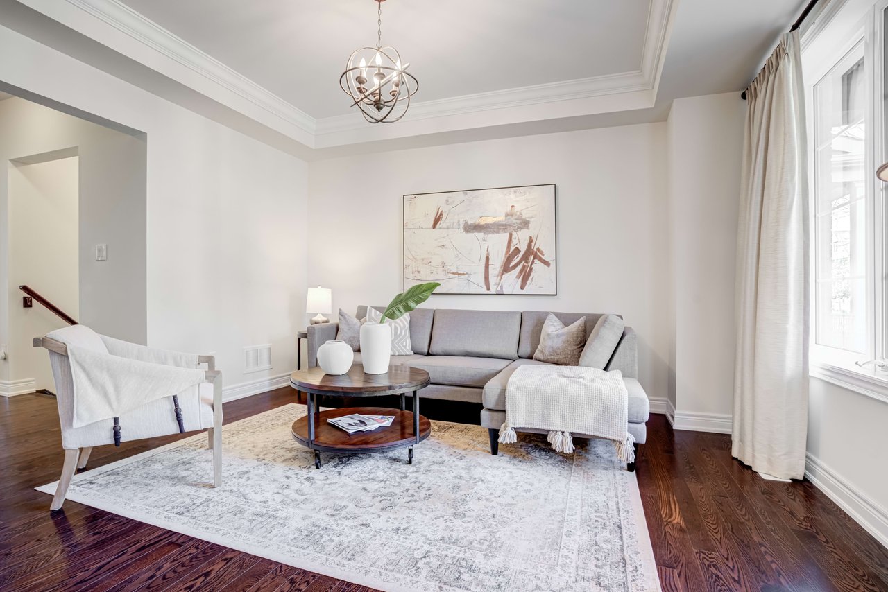 64 Bittersweet St
