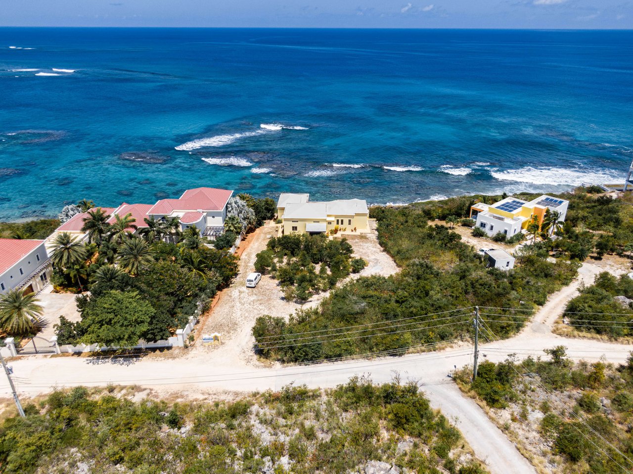 Looking North Villa - Ocean View