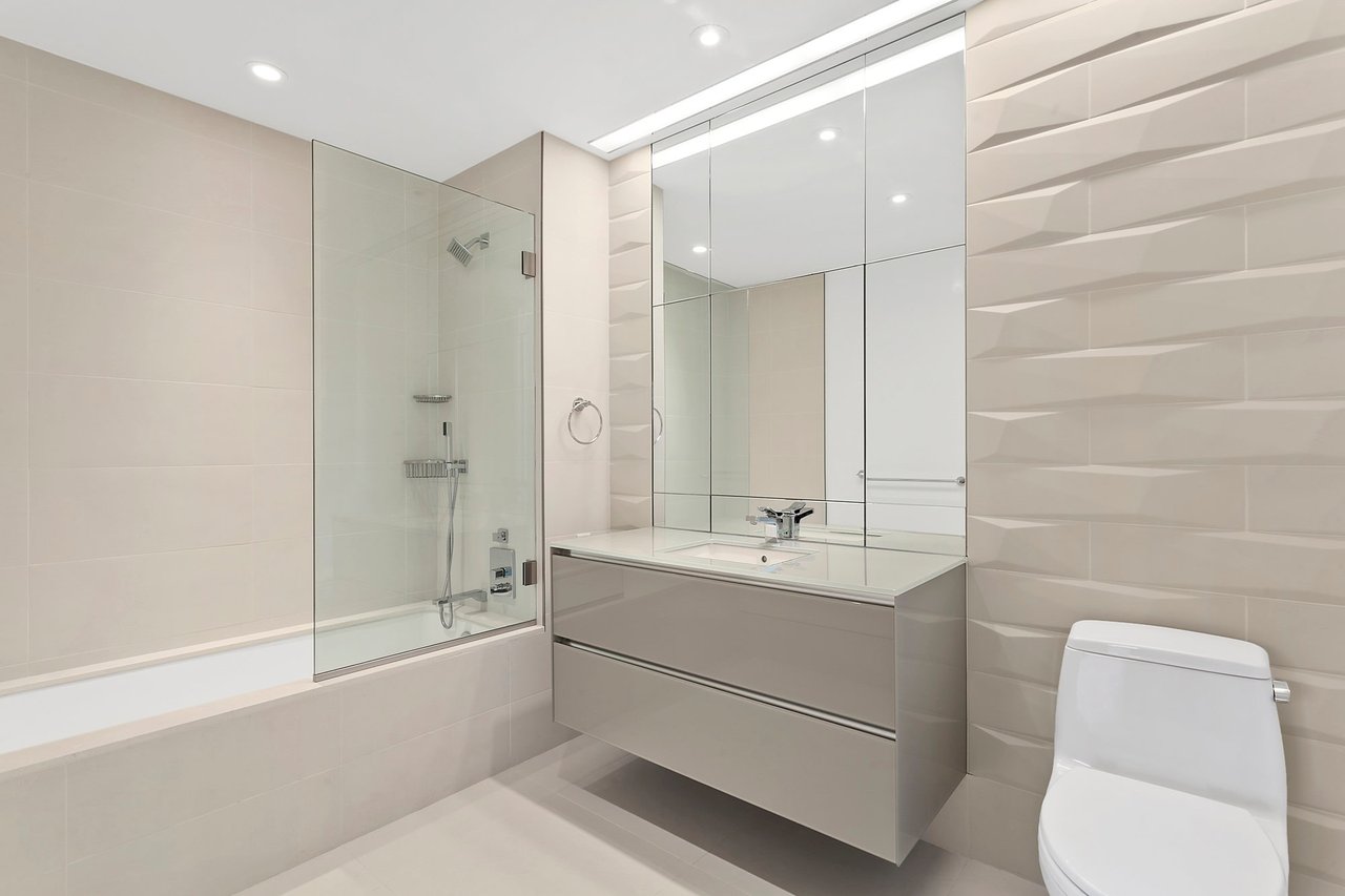 400 Park Ave S APT 31C