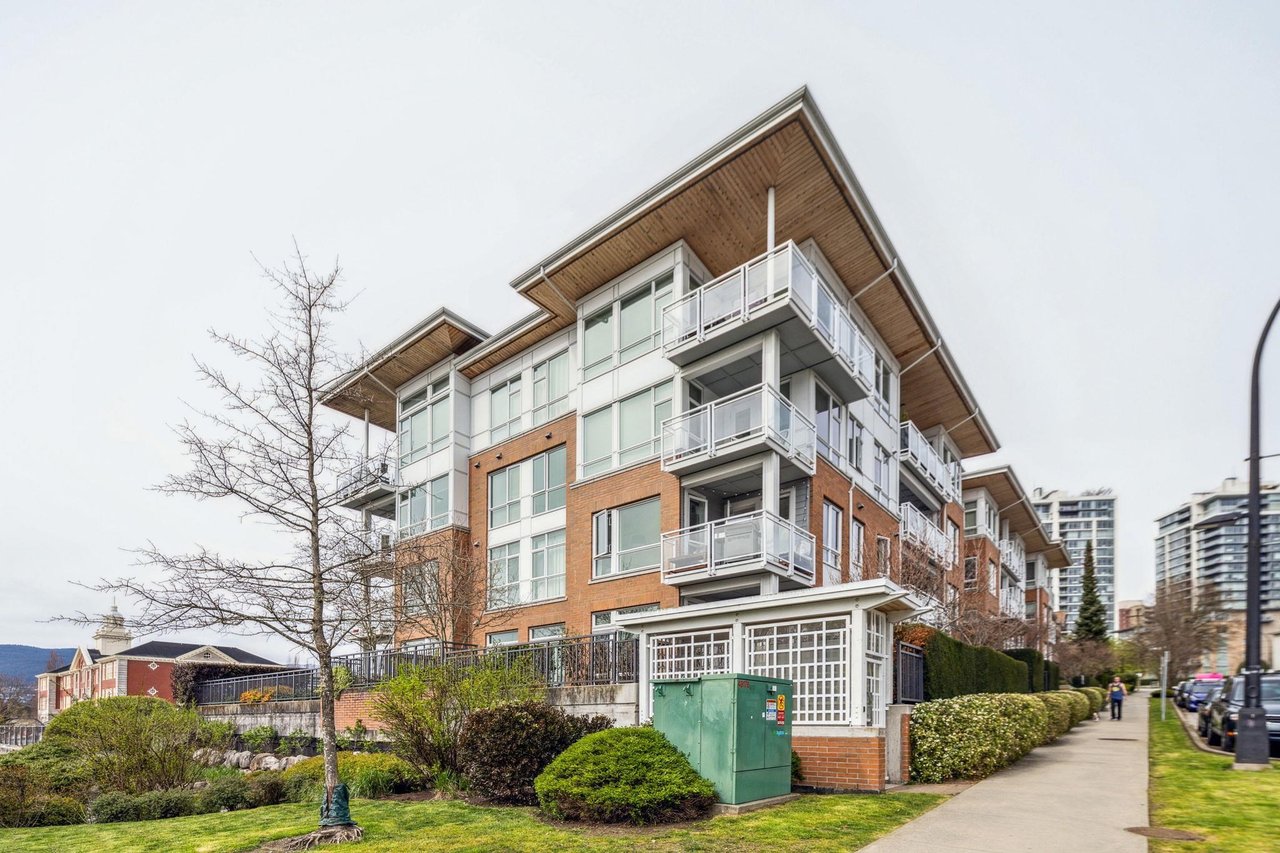 103-717 Chesterfield Ave