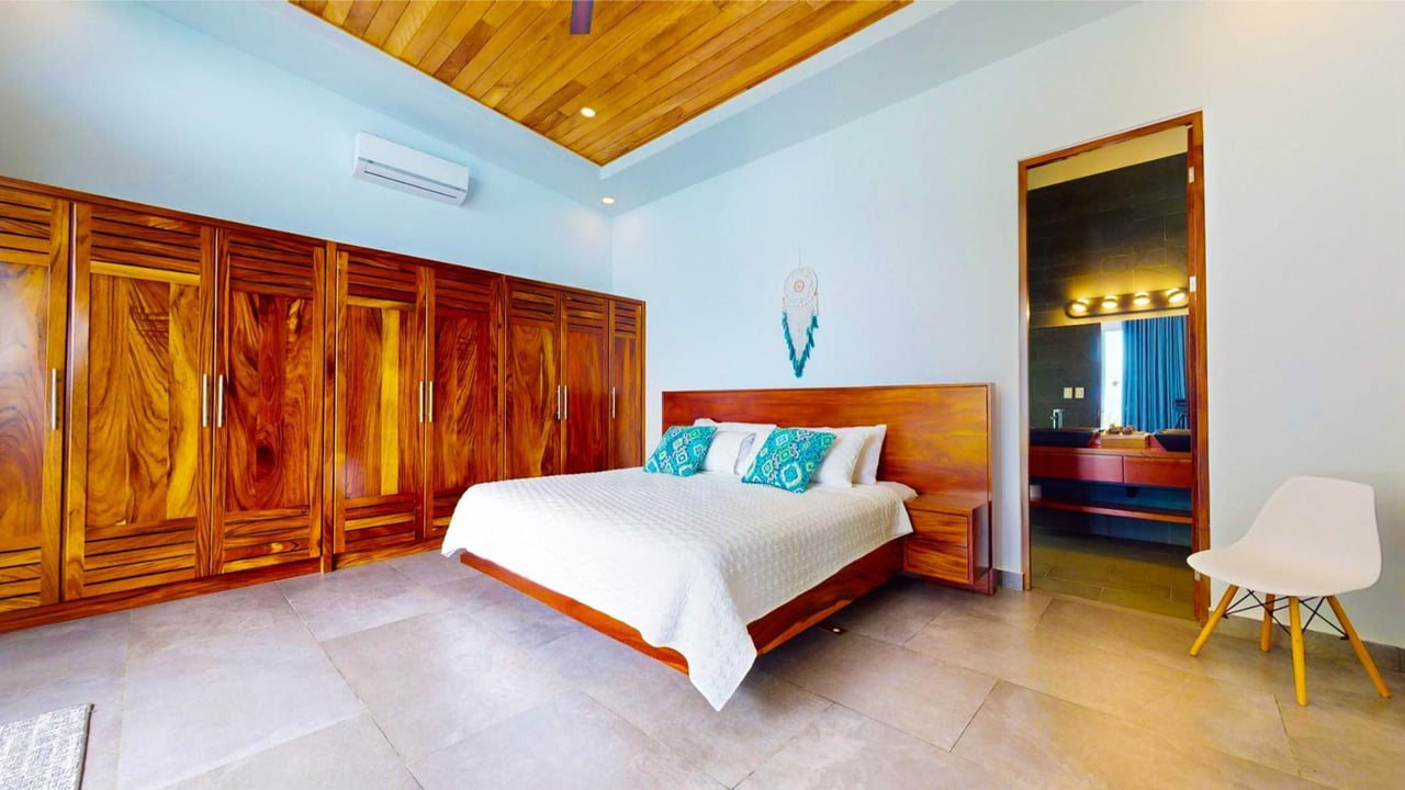 Contemporary Infinity Pool Home, Dominical, Puntarenas