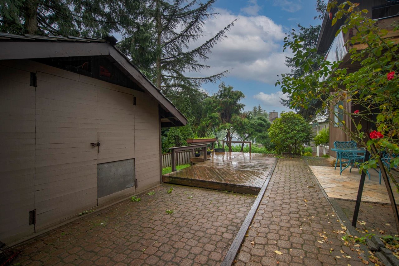 1305 Charter Hill Dr