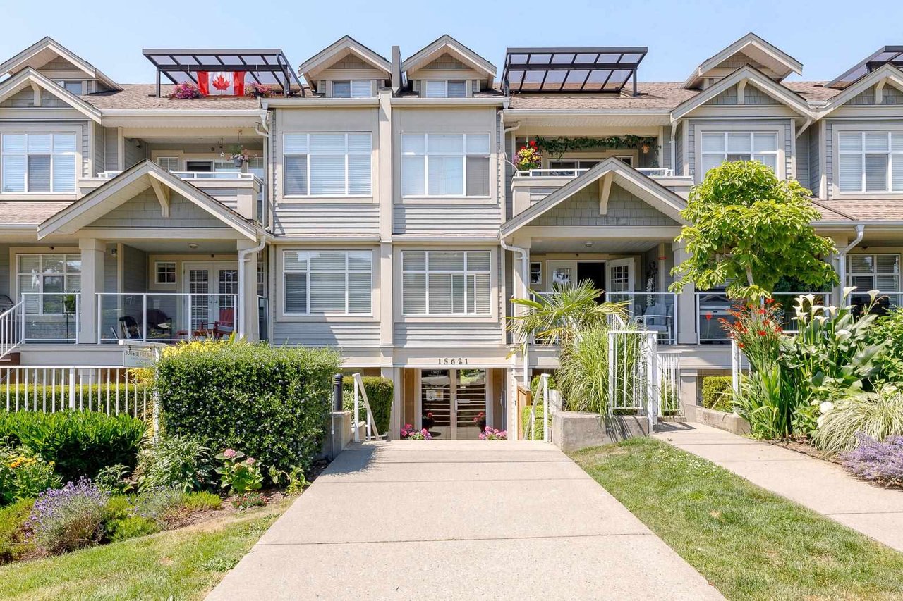 110-15621 Marine Dr