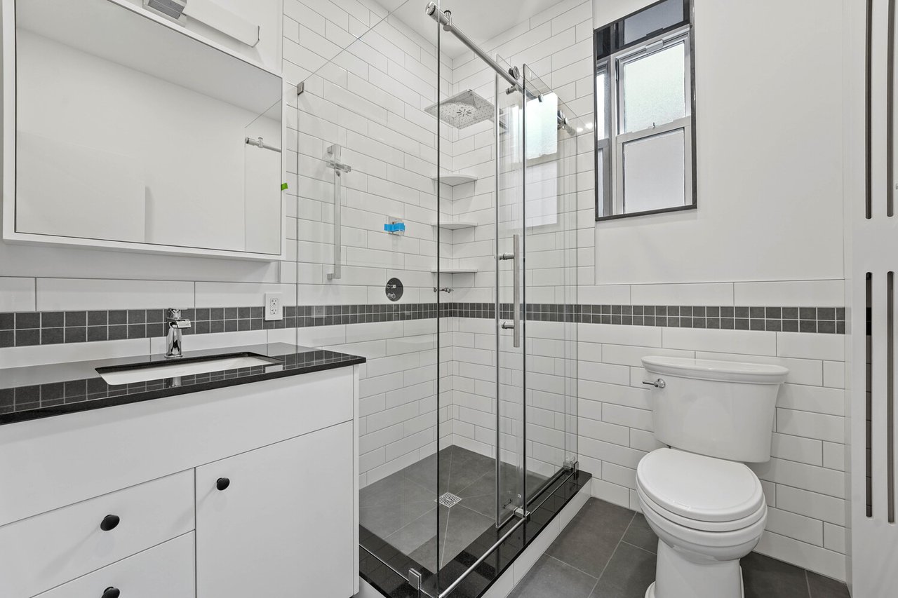 138 Meserole Avenue, Apt 1