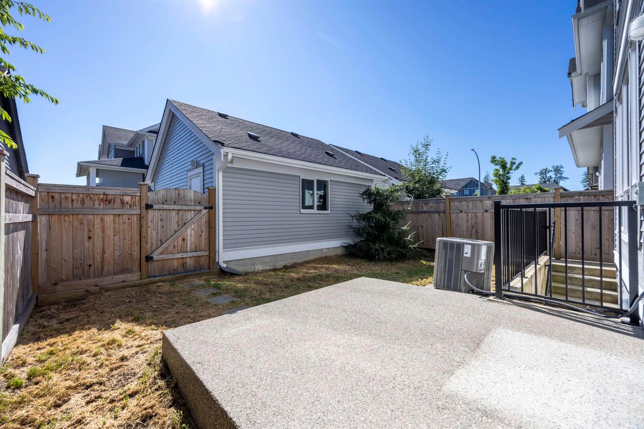7846 204 St