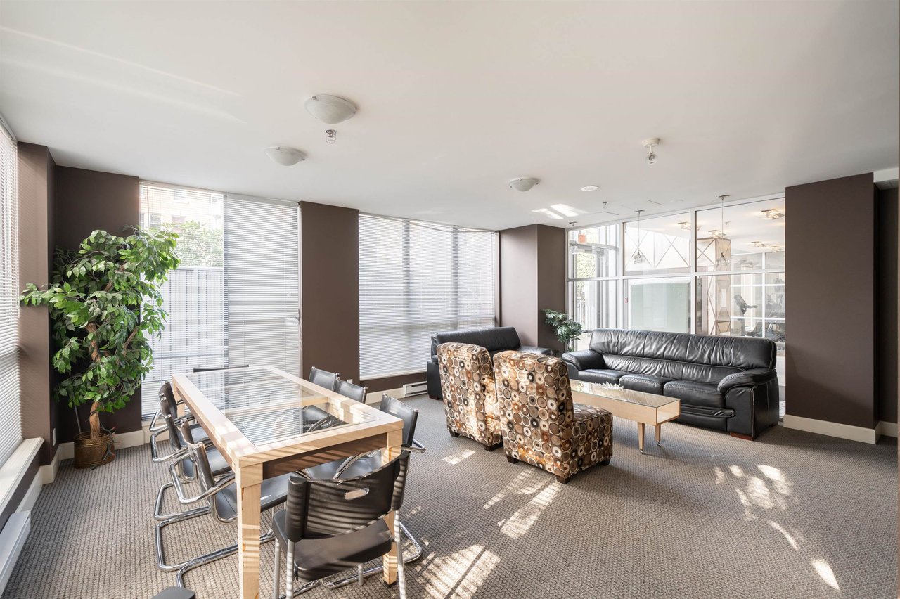 1201-850 Royal Ave