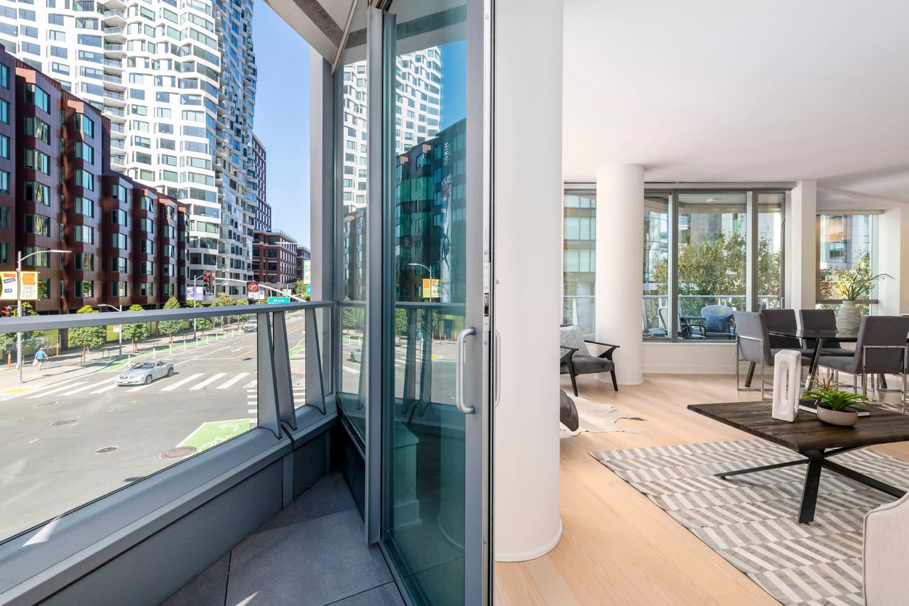 318 Main Street Unit: 2E