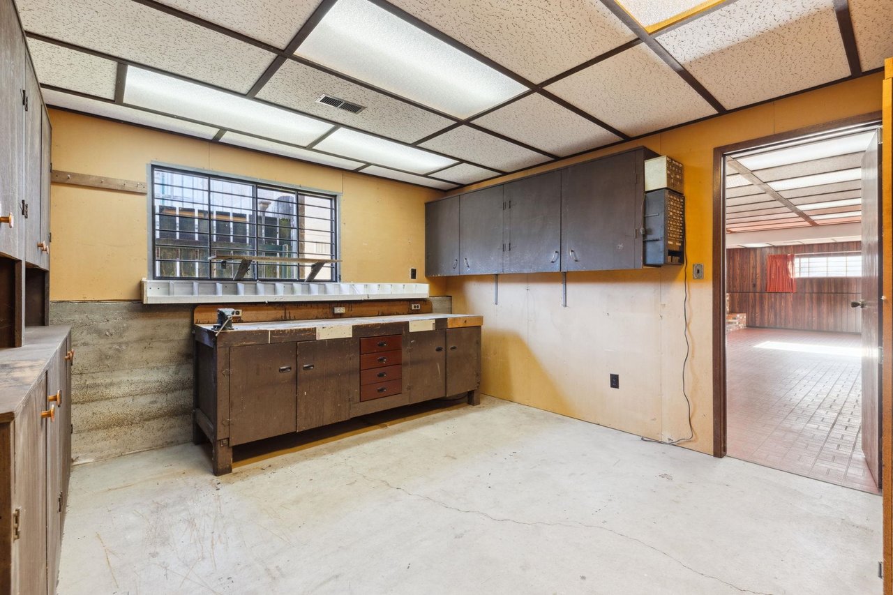 2235 E 51st Avenue, Vancouver