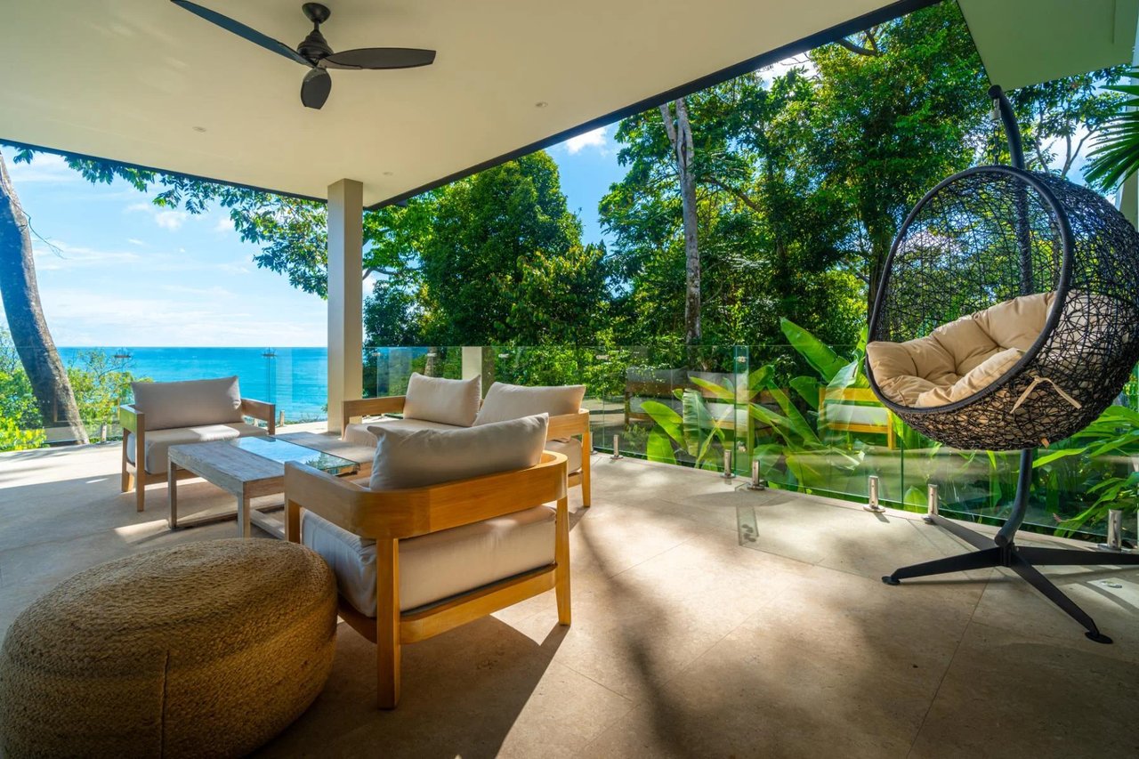 Whale Tail View Ridgetop Home, Uvita, Puntarenas