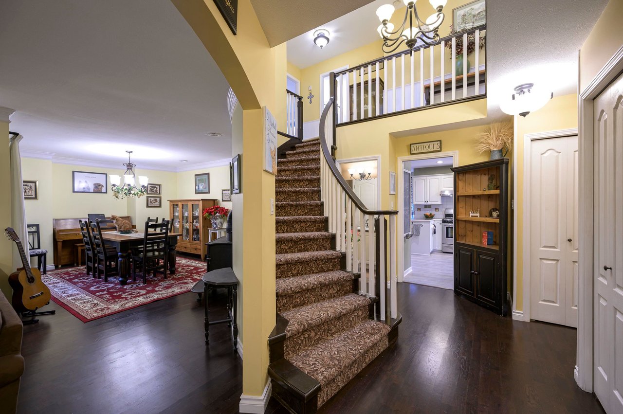 5068 Bentley Dr