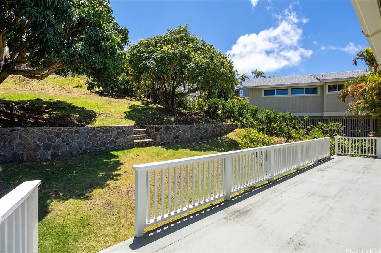 2522 Halekoa Drive