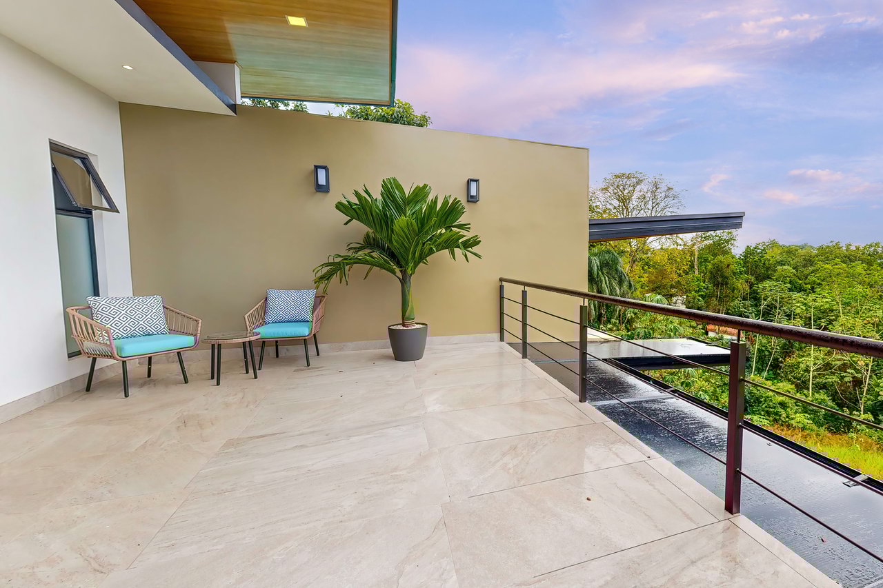 Casa Palma, Brand New Luxury 3 bedroom, 4 bathroom home with Amazing Sunset View in Quepos