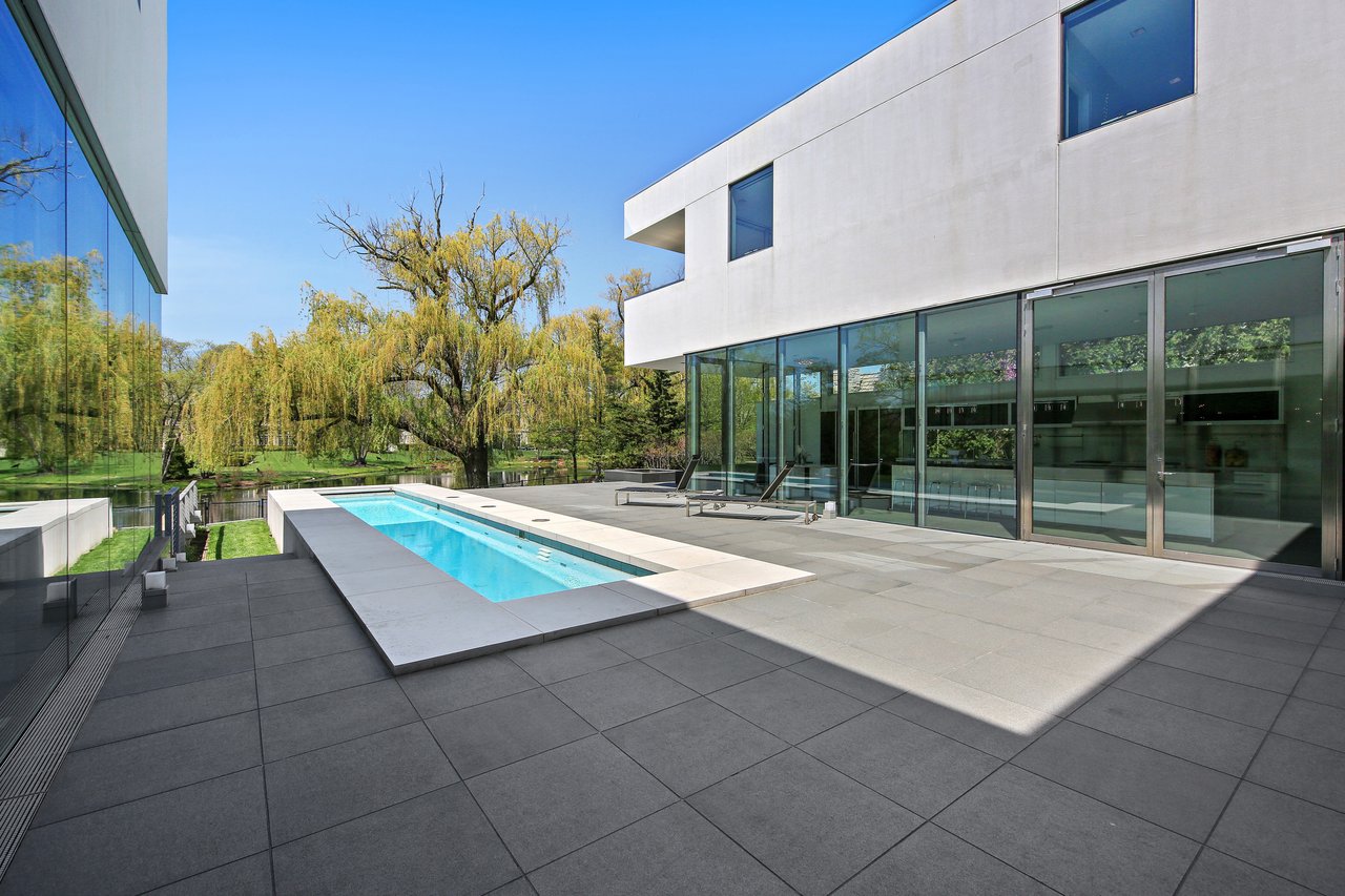 For Those Seeking An Extraordinary Lifestyle