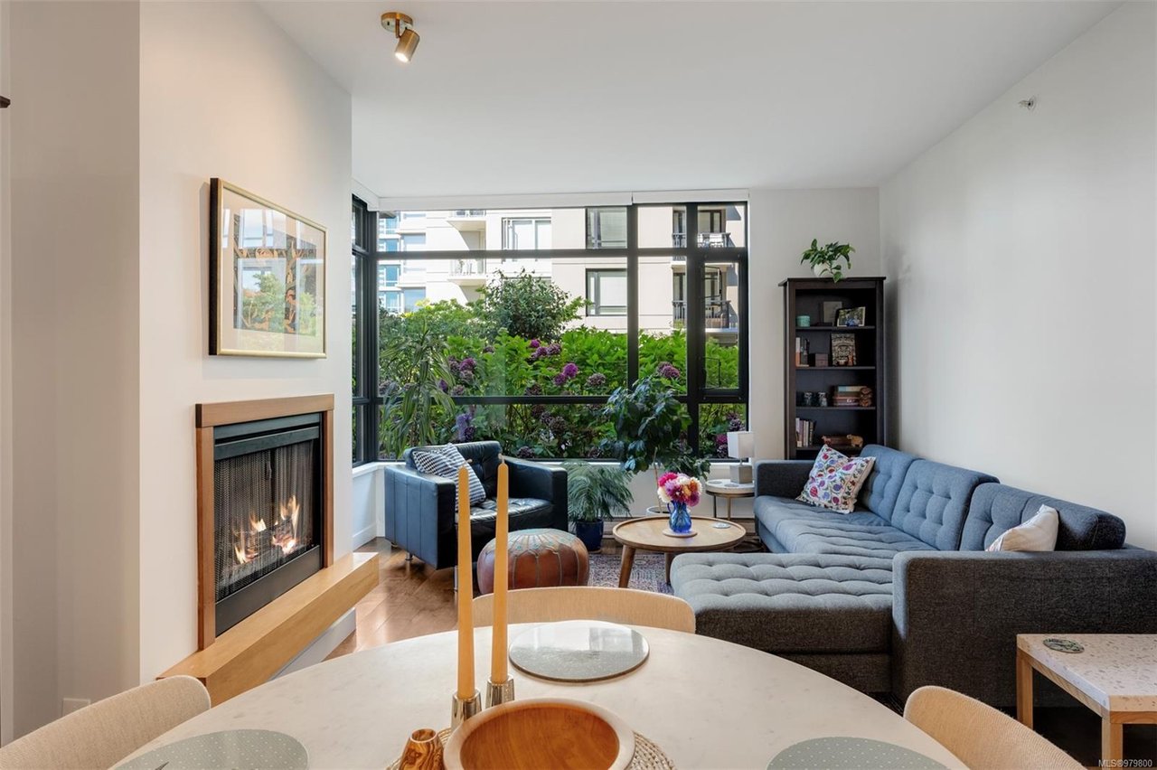 201-788 Humboldt St