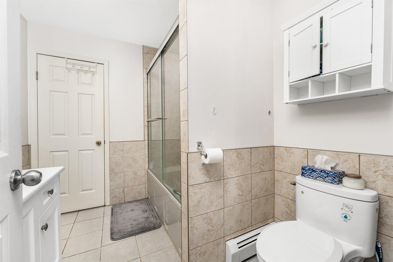 8494 140 St