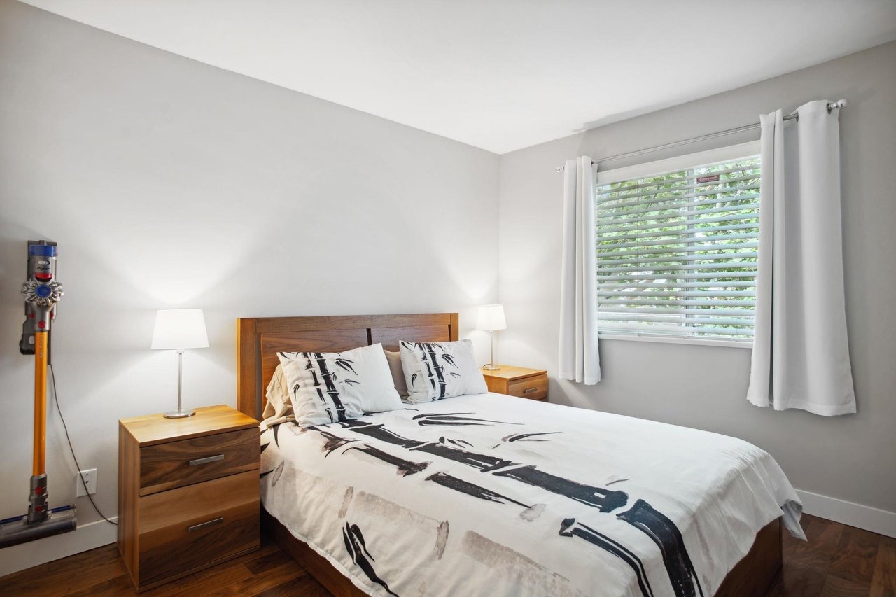 401-3720 W 8th Avenue, Vancouver