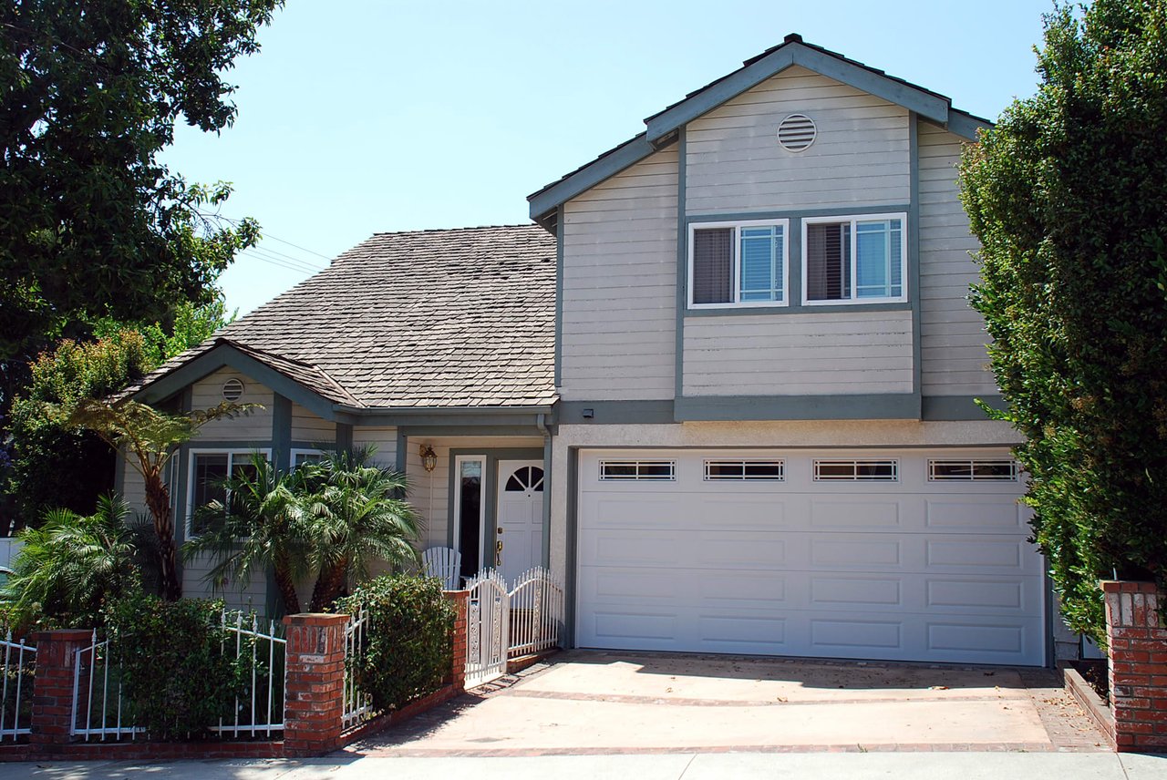 1934 Gates Ave