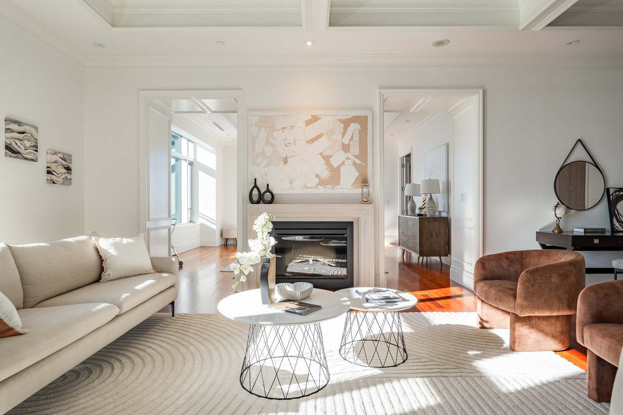 311 Bay St #5104, Toronto