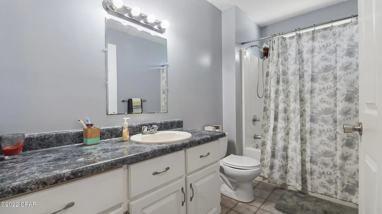 6605 LAKE JOANNA Circle