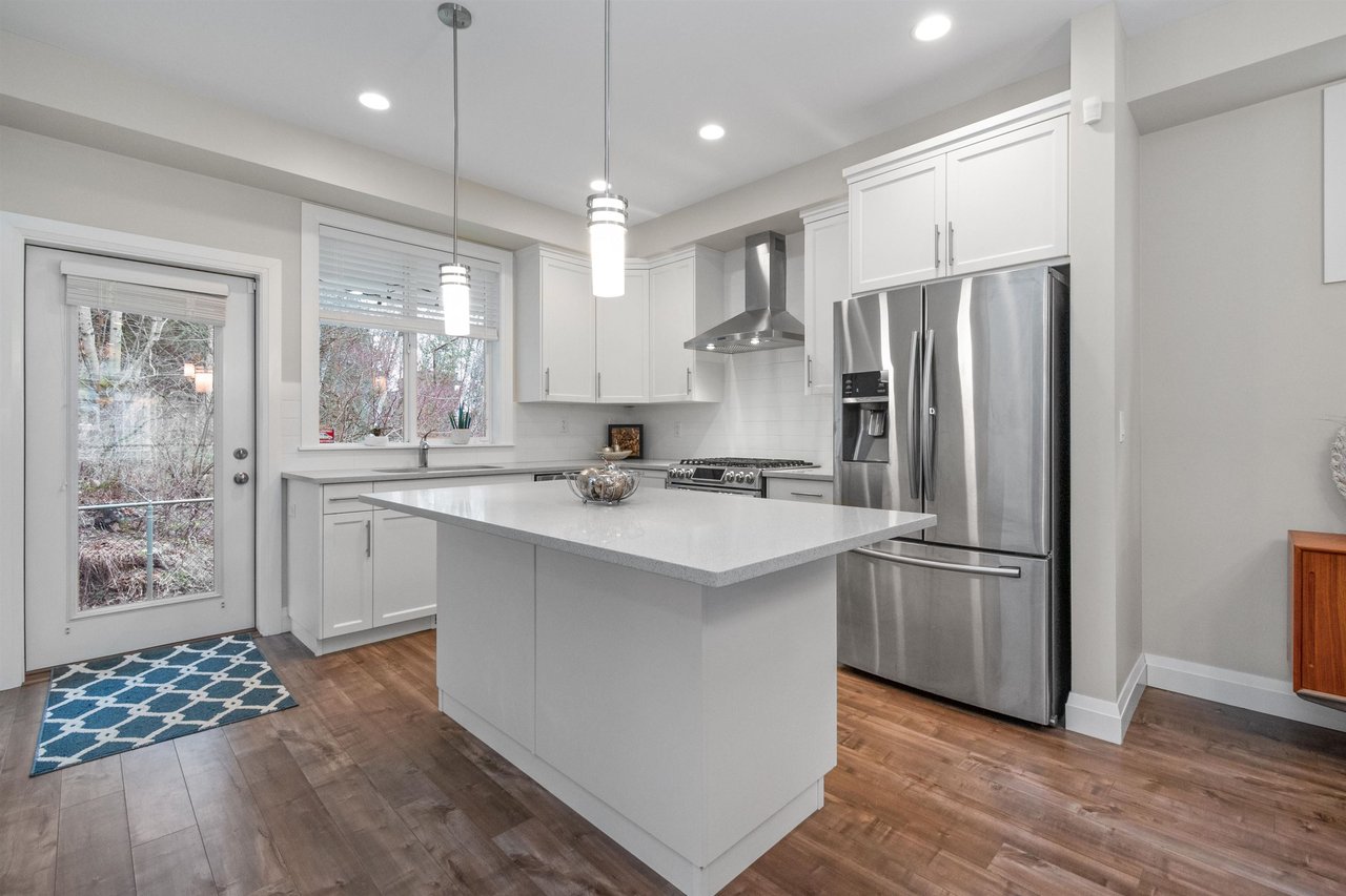 18-47042 Macfarlane Pl