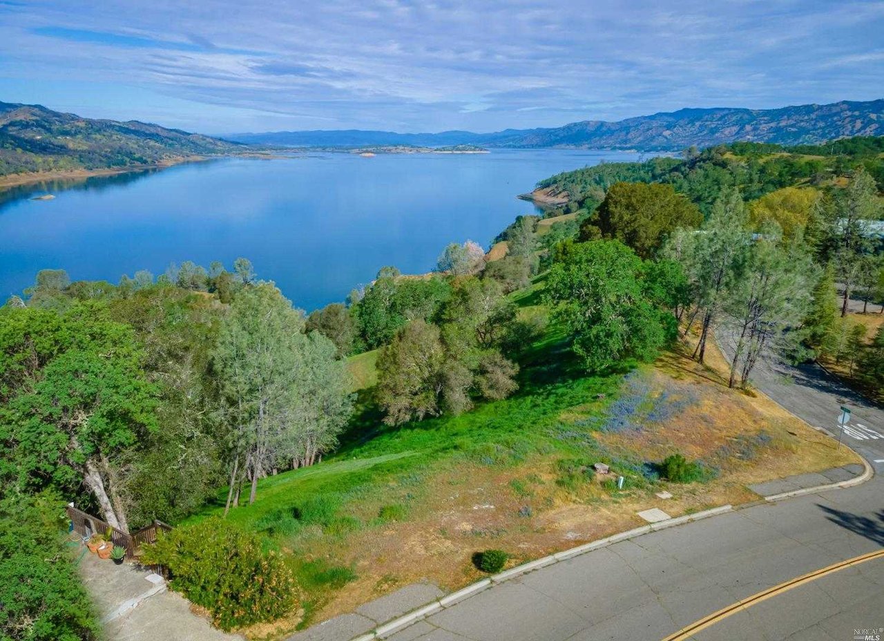 1279 Steele Canyon Rd