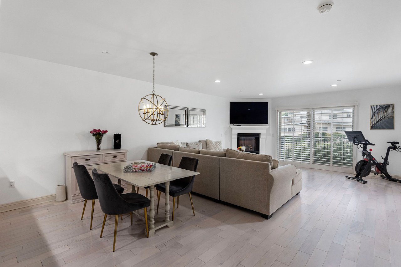 8238 W Manchester Ave, Unit 201