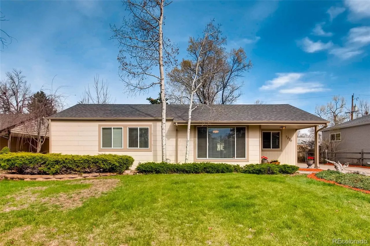 1220 South Elm St