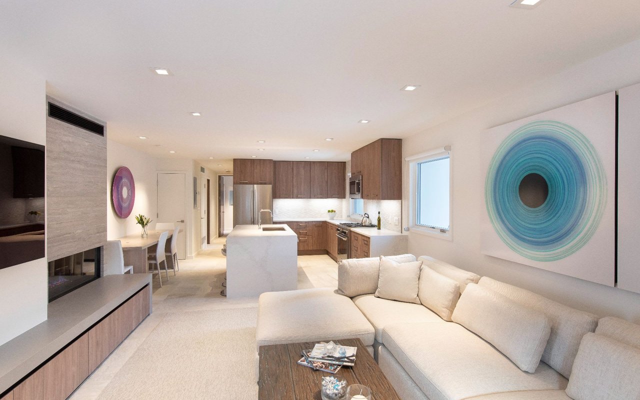 210 E Cooper Ave 3G
