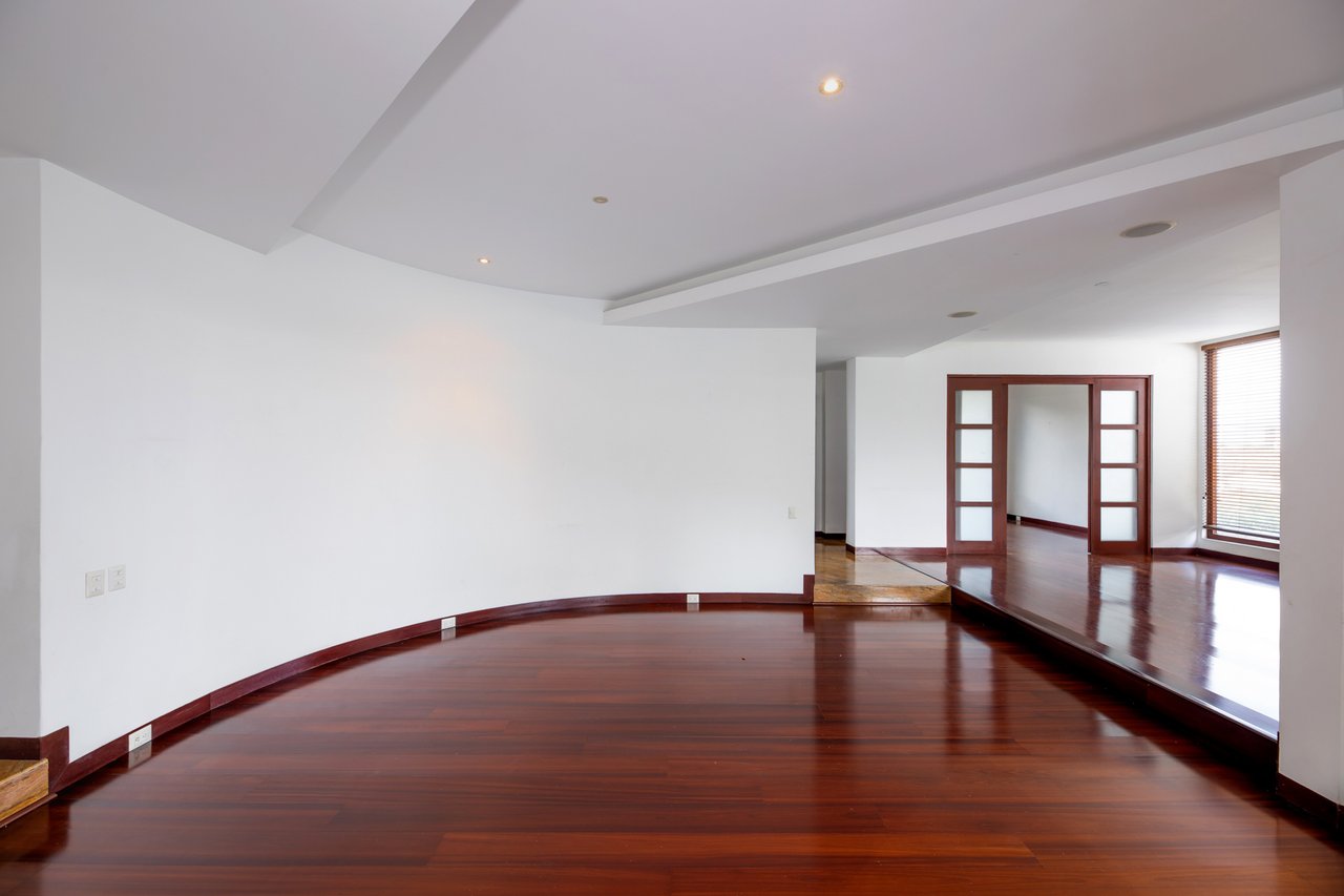 Modern Rented Estate, Escazu, San Jose